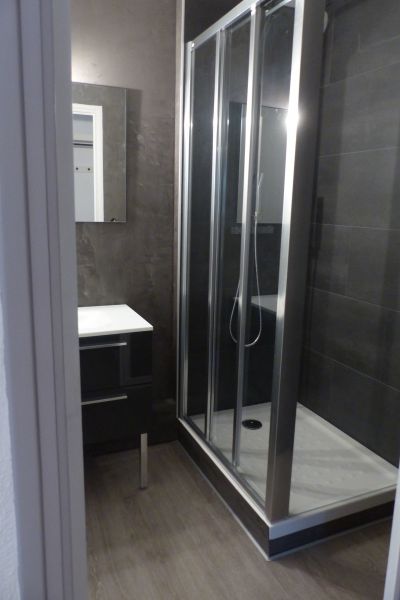 photo 2 Owner direct vacation rental Perros-Guirec appartement Brittany Ctes d'Armor bathroom