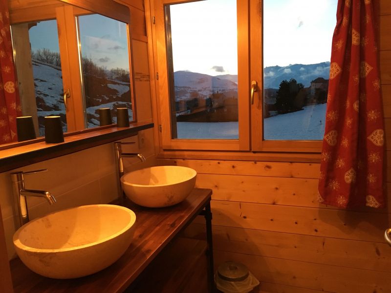 photo 21 Owner direct vacation rental Ancelle chalet Provence-Alpes-Cte d'Azur Hautes-Alpes bathroom 2