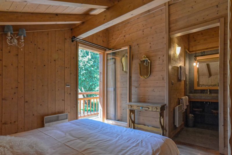photo 22 Owner direct vacation rental Samons chalet Rhone-Alps Haute-Savoie bedroom 3