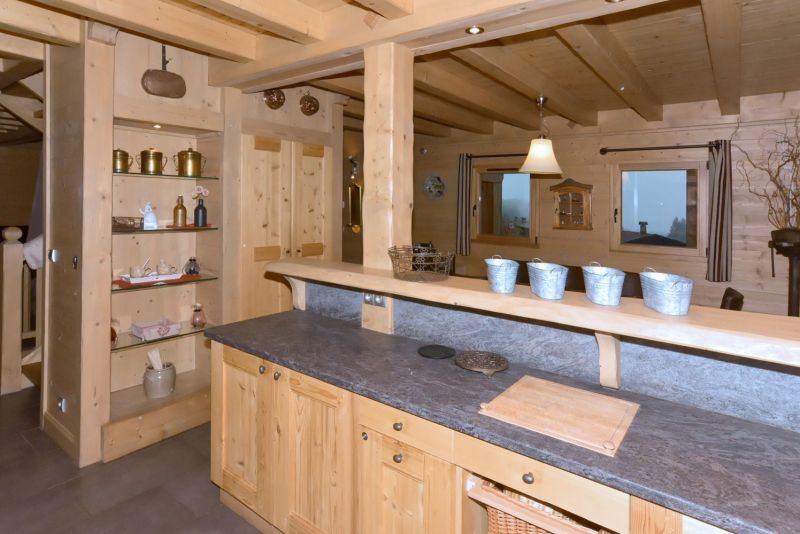 photo 15 Owner direct vacation rental Samons chalet Rhone-Alps Haute-Savoie Open-plan kitchen