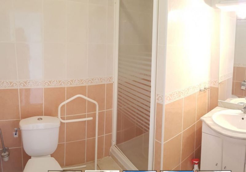 photo 4 Owner direct vacation rental Saint Pierre la Mer villa Languedoc-Roussillon Aude bathroom