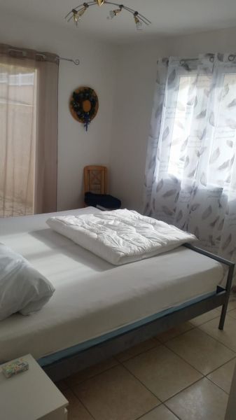 photo 14 Owner direct vacation rental Saint Pierre la Mer villa Languedoc-Roussillon Aude bedroom 1