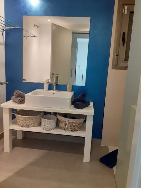 photo 19 Owner direct vacation rental Cala Tarida appartement Balearic Islands Ibiza bathroom 1