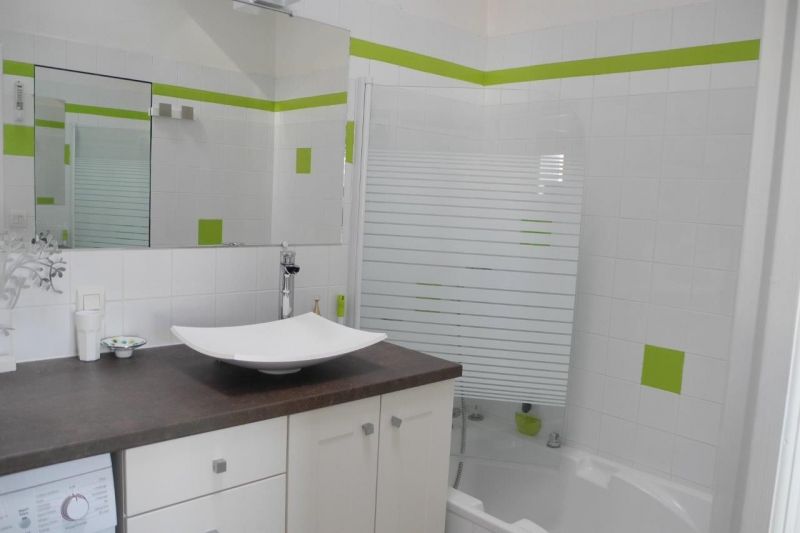 photo 13 Owner direct vacation rental La Rochelle villa Poitou-Charentes Charente-Maritime bathroom 2