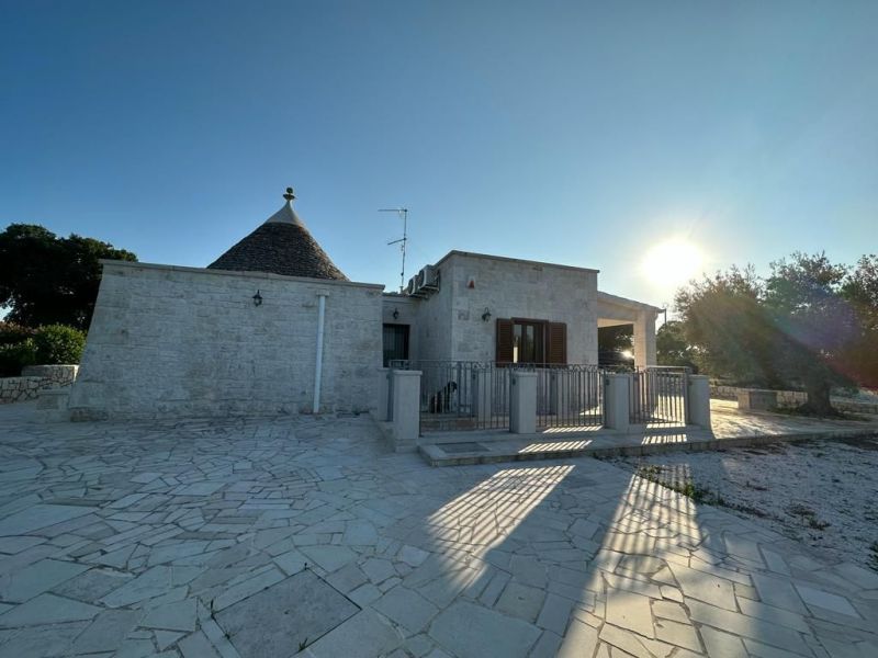 photo 1 Owner direct vacation rental Locorotondo villa Puglia Bari Province Outside view