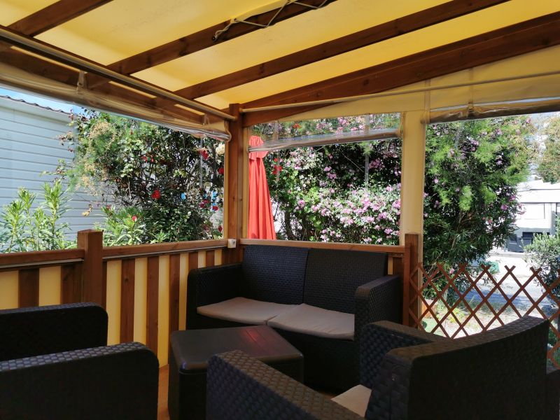 photo 6 Owner direct vacation rental Hyres mobilhome   Veranda