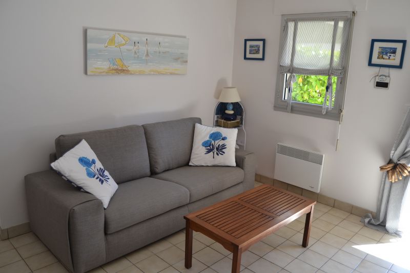 photo 2 Owner direct vacation rental Locmariaquer appartement Brittany Morbihan Living room