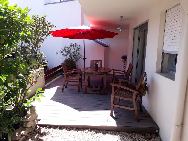 photo 8 Owner direct vacation rental Locmariaquer appartement Brittany Morbihan Terrace