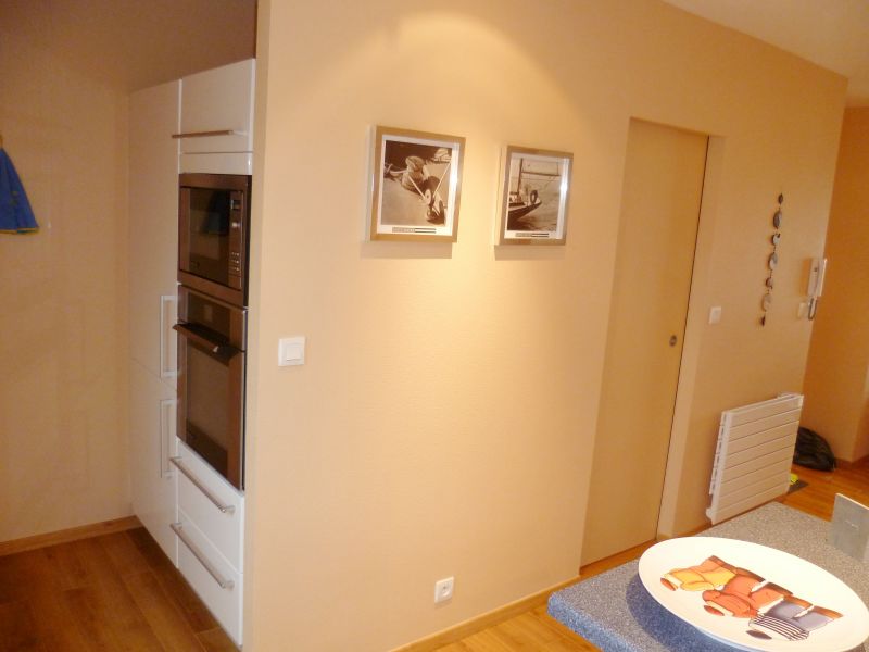 photo 3 Owner direct vacation rental Roscoff appartement Brittany Finistre Open-plan kitchen