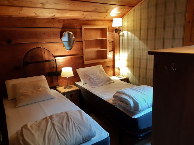 photo 17 Owner direct vacation rental Les Contamines Montjoie chalet Rhone-Alps Haute-Savoie bedroom 3