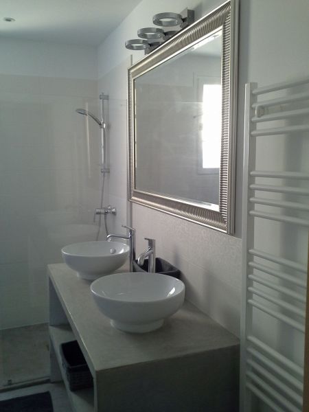 photo 11 Owner direct vacation rental Roussillon maison Provence-Alpes-Cte d'Azur Vaucluse bathroom