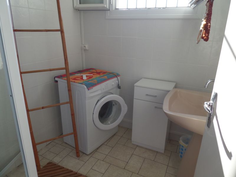 photo 3 Owner direct vacation rental Narbonne plage appartement Languedoc-Roussillon Aude bathroom