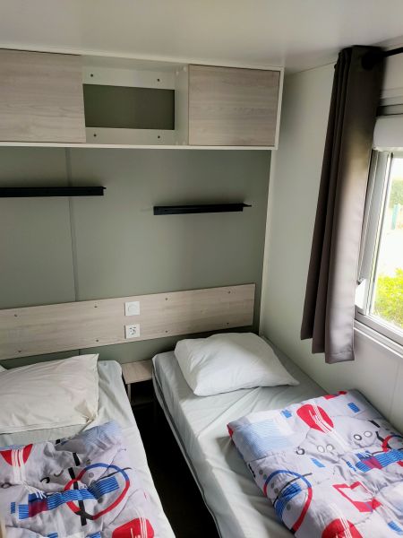 photo 4 Owner direct vacation rental Quend Plage mobilhome Picardy Somme bedroom 2