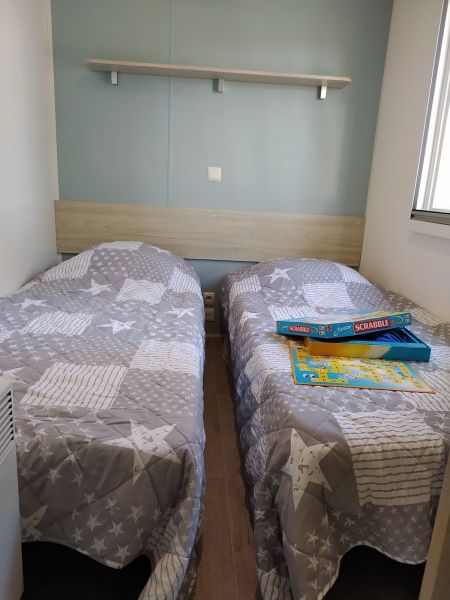 photo 15 Owner direct vacation rental Saint-Julien-en-Born mobilhome Aquitaine Landes bedroom 3