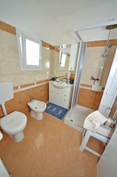 photo 12 Owner direct vacation rental Pescoluse appartement Puglia Lecce Province bathroom