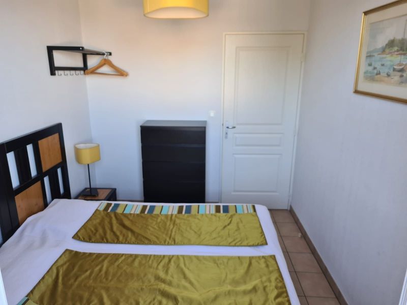 photo 7 Owner direct vacation rental Six Fours Les Plages appartement Provence-Alpes-Cte d'Azur  bedroom