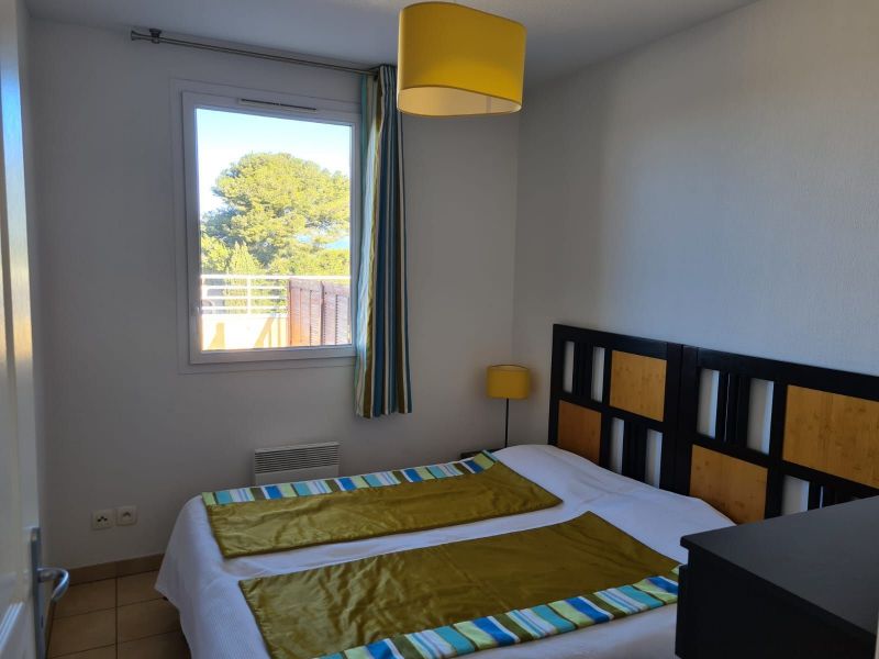 photo 8 Owner direct vacation rental Six Fours Les Plages appartement Provence-Alpes-Cte d'Azur  bedroom