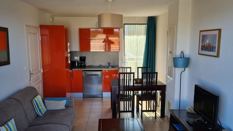 photo 10 Owner direct vacation rental Six Fours Les Plages appartement Provence-Alpes-Cte d'Azur  Living room