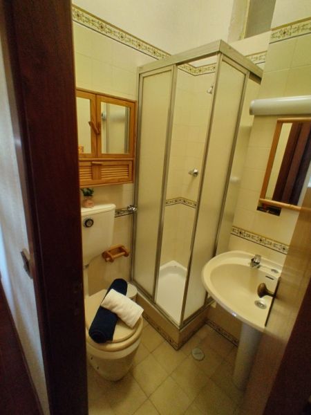 photo 24 Owner direct vacation rental Sesimbra appartement Greater Lisbon and Setbal Setbal bathroom 2