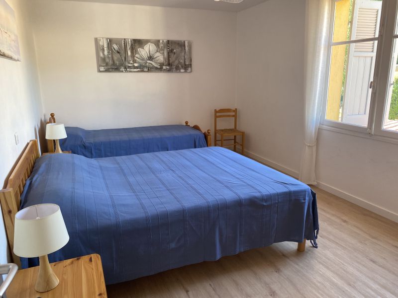photo 12 Owner direct vacation rental Le Lavandou appartement Provence-Alpes-Cte d'Azur Var bedroom 1