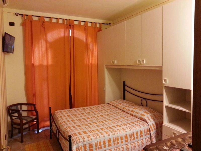 photo 4 Owner direct vacation rental Marina di Massa appartement   bedroom 2