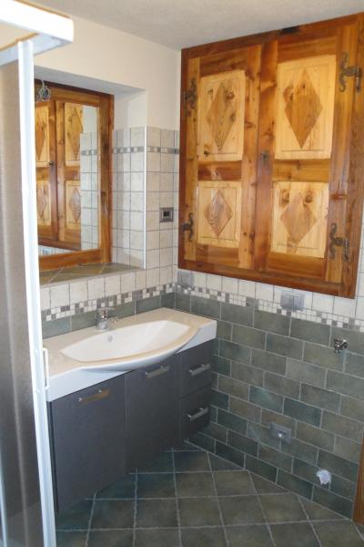 photo 12 Owner direct vacation rental Aosta appartement Aosta Valley Aosta Province bathroom