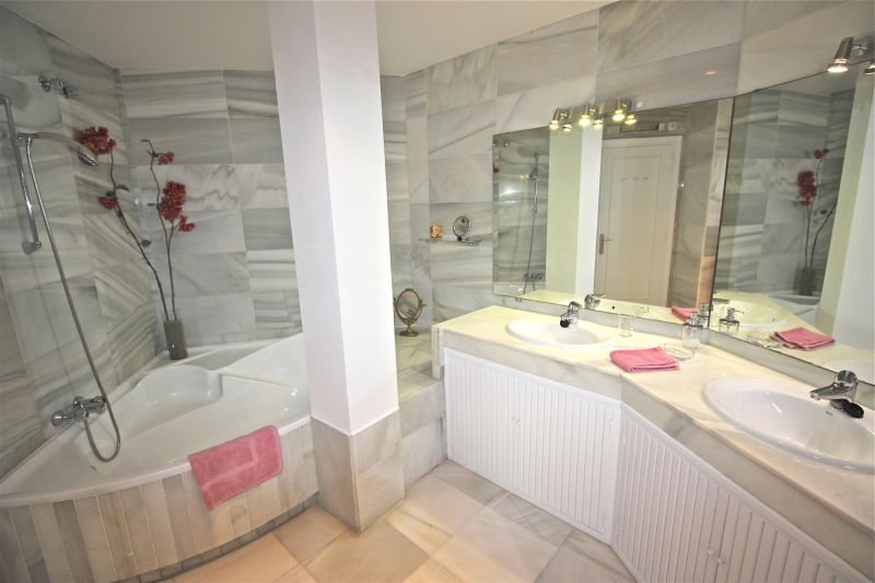 photo 20 Owner direct vacation rental Marbella appartement Andalucia Mlaga (province of) bathroom 1