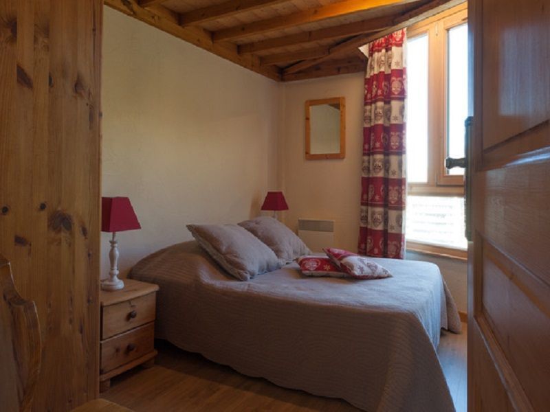 photo 11 Owner direct vacation rental Les Menuires appartement Rhone-Alps  bedroom 1