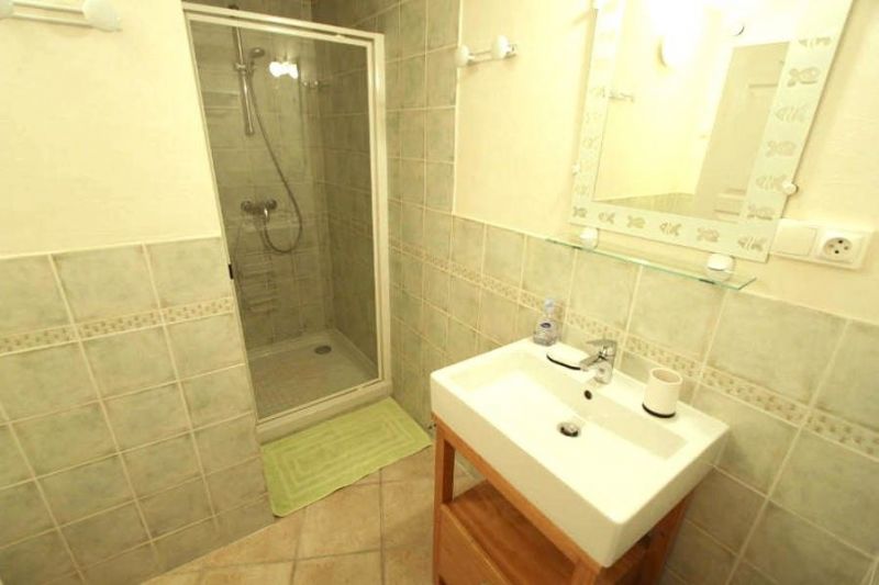 photo 9 Owner direct vacation rental Les Salles sur Verdon appartement Provence-Alpes-Cte d'Azur Var bathroom