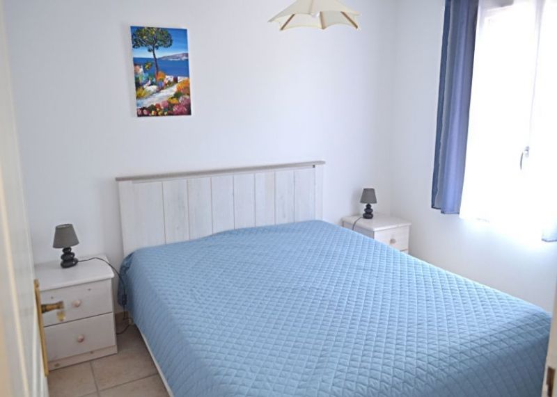 photo 6 Owner direct vacation rental Les Salles sur Verdon appartement Provence-Alpes-Cte d'Azur Var bedroom 1