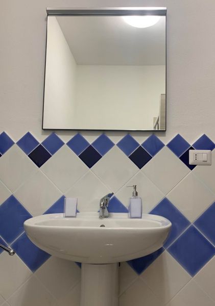 photo 8 Owner direct vacation rental Alghero appartement Sardinia Sassari Province bathroom