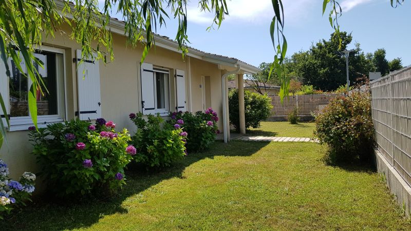 photo 2 Owner direct vacation rental Ares villa Aquitaine Gironde Hall