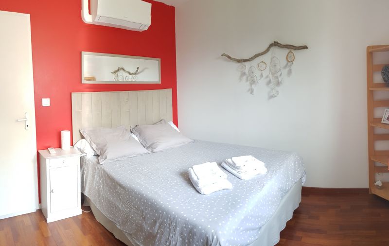 photo 7 Owner direct vacation rental Ares villa Aquitaine Gironde bedroom 2