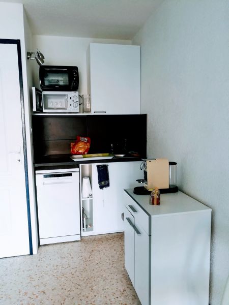 photo 9 Owner direct vacation rental Cap d'Agde studio Languedoc-Roussillon Hrault Kitchenette