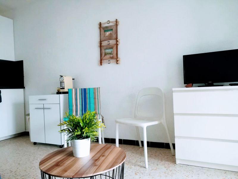 photo 4 Owner direct vacation rental Cap d'Agde studio Languedoc-Roussillon Hrault Living room