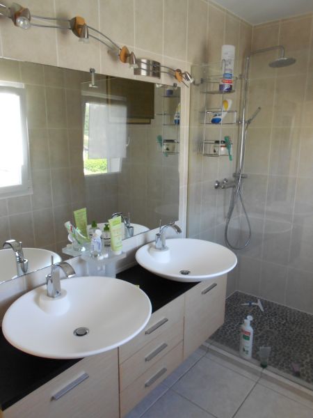 photo 5 Owner direct vacation rental Capbreton maison Aquitaine Landes bathroom