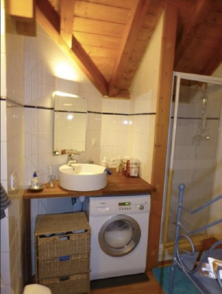 photo 18 Owner direct vacation rental Oz en Oisans chalet Rhone-Alps Isre Washing facilities