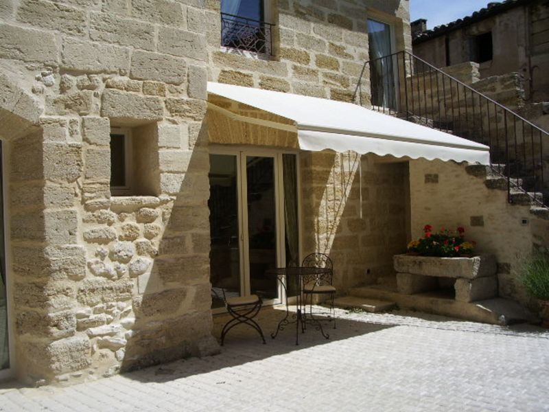 photo 4 Owner direct vacation rental Uzs maison Languedoc-Roussillon Gard Outside view