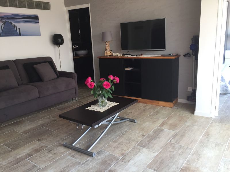 photo 1 Owner direct vacation rental Le Lavandou appartement Provence-Alpes-Cte d'Azur Var Living room