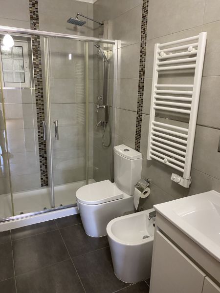 photo 19 Owner direct vacation rental Albufeira villa Algarve  Washing facilities 2