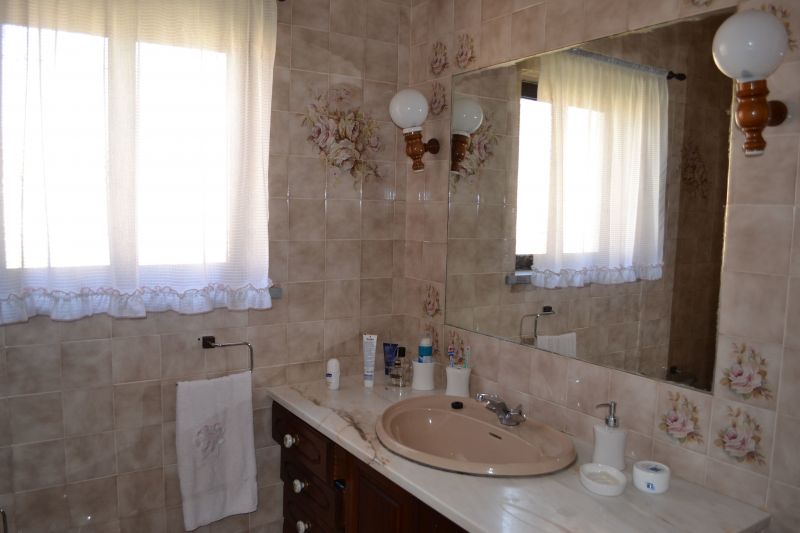 photo 13 Owner direct vacation rental Sesimbra villa Greater Lisbon and Setbal Setbal bathroom 1