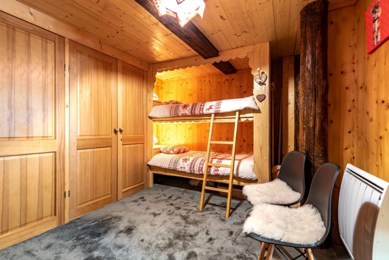 photo 19 Owner direct vacation rental Tignes chalet Rhone-Alps Savoie bedroom 4