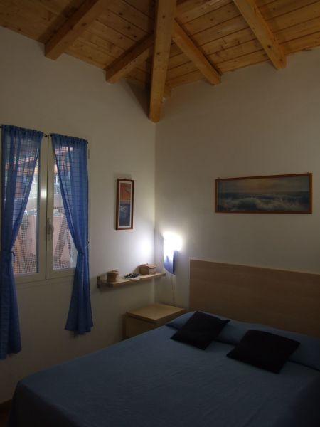 photo 9 Owner direct vacation rental Vintimille appartement Liguria Imperia Province bedroom