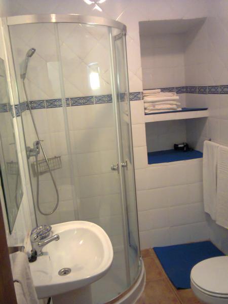 photo 9 Owner direct vacation rental Loul maison Algarve  bathroom