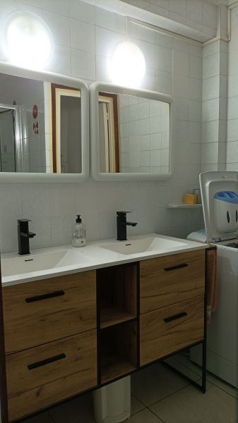 photo 8 Owner direct vacation rental Rosas appartement Catalonia Girona (province of) bathroom