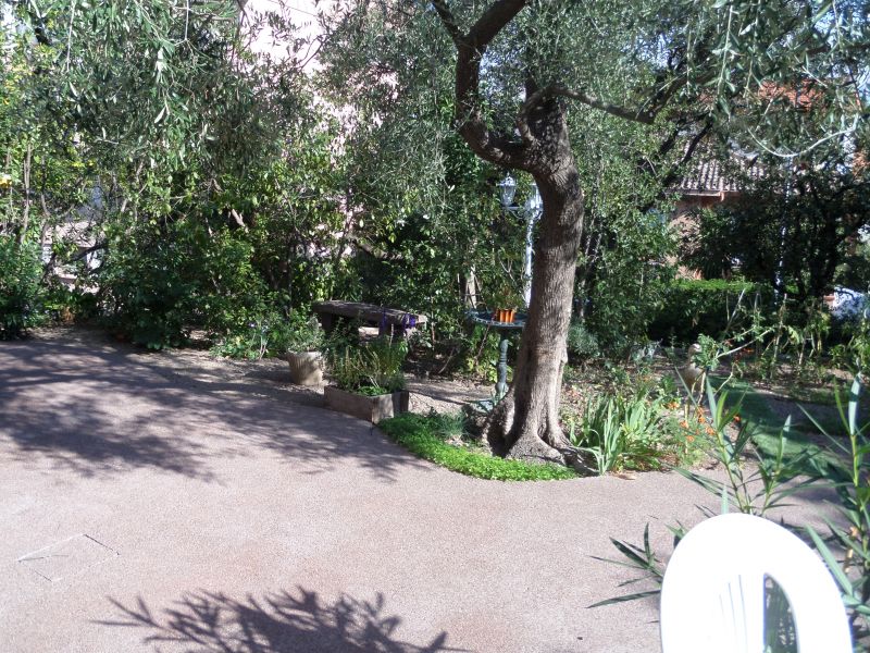 photo 13 Owner direct vacation rental Saint Raphael appartement Provence-Alpes-Cte d'Azur Var Garden