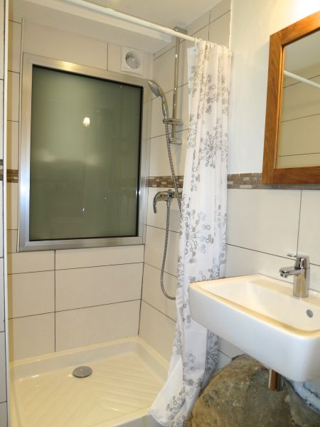 photo 11 Owner direct vacation rental Pralognan la Vanoise appartement Rhone-Alps Savoie Washing facilities