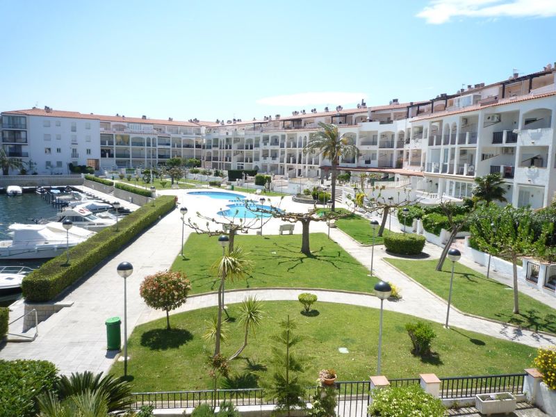 photo 19 Owner direct vacation rental Empuriabrava appartement Catalonia Girona (province of) Outside view