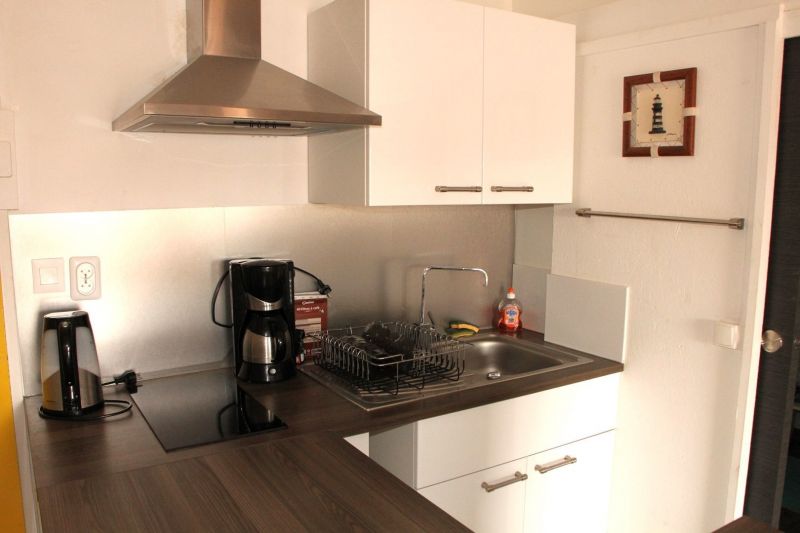 photo 6 Owner direct vacation rental La Londe-les-Maures appartement Provence-Alpes-Cte d'Azur Var Summer kitchen