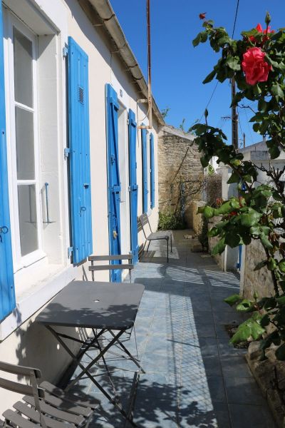 photo 16 Owner direct vacation rental La Bre les Bains maison Poitou-Charentes Charente-Maritime Courtyard 1